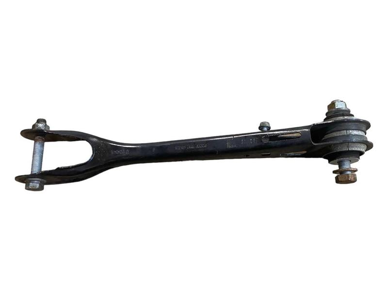 6861114 Brazo superior suspensión trasera BMW 5 Series F90 M5, 5 Series F90 M5 LCI, 5 Series G30, 5 Series G30 LCI, 5 Series G31 Touring, 5 Series G31 Touring LCI, 5 Series G38, 5 Series G38 LCI, 6 Series G32 GT, 6 Series G32 GT LCI, 7 Series G11, 7 Series G11 LCI, 7 Series G12, 7 Series G12 LCI, 8 Series G15 Coupé