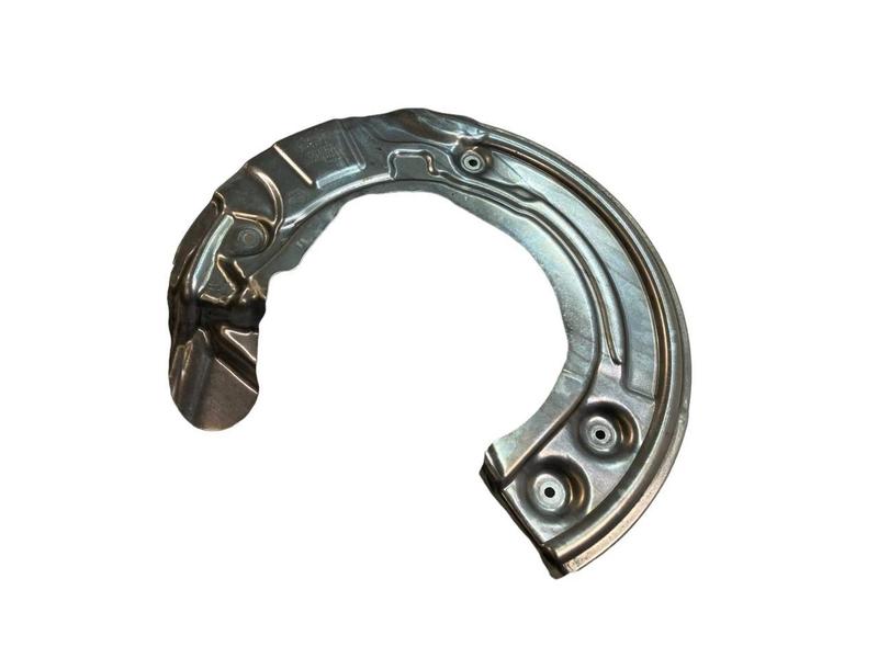 6861797 Placa protección disco delantero BMW 5 Series G30, 5 Series G30 LCI, 5 Series G31 Touring, 5 Series G31 Touring LCI, 5 Series G38, 5 Series G38 LCI, 6 Series G32 GT, 6 Series G32 GT LCI, 7 Series G11, 7 Series G11 LCI, 7 Series G12, 7 Series G12 LCI, 8 Series G14 Convertible, 8 Series G15 Coupé, 8 Series G16 Gran Coupé