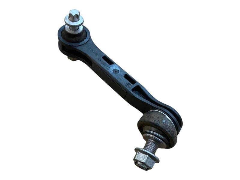 6869096 Bieleta barra estabilizadora trasera 5 Series F90 M5, 5 Series F90 M5 LCI, 5 Series G30, 5 Series G30 LCI, 5 Series G31 Touring, 5 Series G31 Touring LCI, 5 Series G38, 5 Series G38 LCI, 6 Series G32 GT, 6 Series G32 GT LCI, 7 Series G11, 7 Series G11 LCI, 7 Series G12, 7 Series G12 LCI, 8 Series F91 M8 Convertible, 8 Series F92 M8 Coupé, 8 Series G14 Convertible, 8 Series G15 Coupé, 8 Series G16 Gran Coupé