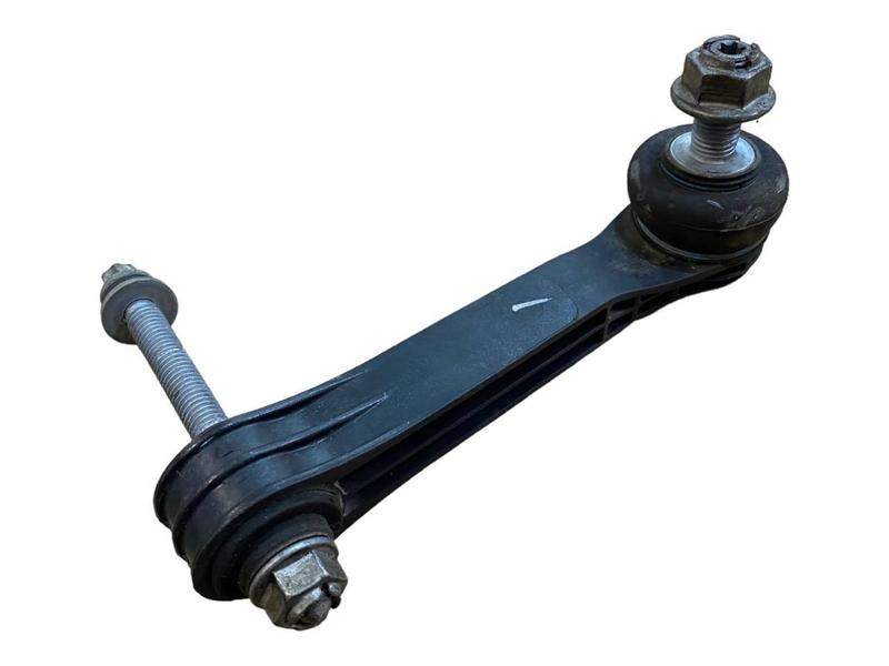 6869096 Bieleta barra estabilizadora trasera 5 Series F90 M5, 5 Series F90 M5 LCI, 5 Series G30, 5 Series G30 LCI, 5 Series G31 Touring, 5 Series G31 Touring LCI, 5 Series G38, 5 Series G38 LCI, 6 Series G32 GT, 6 Series G32 GT LCI, 7 Series G11, 7 Series G11 LCI, 7 Series G12, 7 Series G12 LCI, 8 Series F91 M8 Convertible, 8 Series F92 M8 Coupé, 8 Series F93 M8 Gran Coupé, 8 Series G14 Convertible, 8 Series G15 Coupé, 8 Series G16 Gran Coupé