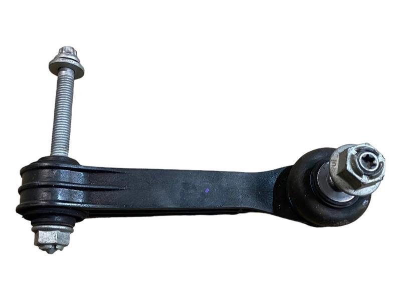 6869096 Bieleta barra estabilizadora trasera BMW 5 Series F90 M5, 5 Series F90 M5 LCI, 5 Series G30, 5 Series G30 LCI, 5 Series G31 Touring, 5 Series G31 Touring LCI, 5 Series G38, 5 Series G38 LCI, 6 Series G32 GT, 6 Series G32 GT LCI, 7 Series G11, 7 Series G11 LCI, 7 Series G12, 7 Series G12 LCI, 8 Series F91 M8 Convertible, 8 Series F92 M8 Coupé, 8 Series G14 Convertible, 8 Series G15 Coupé, 8 Series G16 Gran Coupé