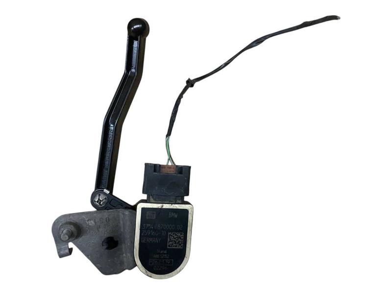 6870000 Sensor corrector óptico faro BMW 1 Series F20, 1 Series F20 LCI, 1 Series F21, 1 Series F21 LCI, 1 Series F40, 2 Series F22, 2 Series F22 LCI, 2 Series F23, 2 Series F23 LCI, 2 Series F87 M2 LCI, 3 Series F30, 3 Series F30 LCI, 3 Series F31, 3 Series F31 LCI, 3 Series F34 GT LCI, 3 Series F35, 3 Series F35 LCI, 3 Series F80 M3 LCI, 3 Series G20 Saloon, 3 Series G20 Saloon LCI, 3 Series G21 Touring, 3 Series G21 Touring LCI, 3 Series G28 Saloon, 3 Series G28 Saloon LCI, 4 Series F32, 4 Series F32 LCI, 4 Series F33, 4 Series F33 LCI, 4 Series F36 Gran Coupé LCI, 4 Series F82 M4 LCI, 4 Series F83 M4 LCI, 5 Series F07 GT LCI, 5 Series F10, 5 Series F10 LCI, 5 Series F11, 5 Series F11 LCI, 5 Series F18, 5 Series F18 LCI, 5 Series F90 M5, 5 Series F90 M5 LCI, 5 Series G30, 5 Series G30 LCI, 5 Series G31 Touring, 5 Series G31 Touring LCI, 5 Series G38, 5 Series G38 LCI, 6 Series F06 Gran Coupé LCI, 6 Series F12, 6 Series F12 LCI, 6 Series F13, 6 Series F13 LCI, 6 Series G32 GT, 6 Series G32 GT LCI, 7 Series F01, 7 Series F01 LCI, 7 Series F02, 7 Series F02 LCI, 7 Series F04 Hybrid, 7 Series G11, 7 Series G11 LCI, 7 Series G12, 7 Series G12 LCI, 8 Series F91 M8 Convertible, 8 Series F92 M8 Coupé, 8 Series G14 Convertible, 8 Series G15 Coupé, 8 Series G16 Gran Coupé, i3 I01 LCI, i8 I12 LCI, i8 I15, MINI F55, MINI F56, X2 F39, X3 F25, X4 F26, Z4 G29