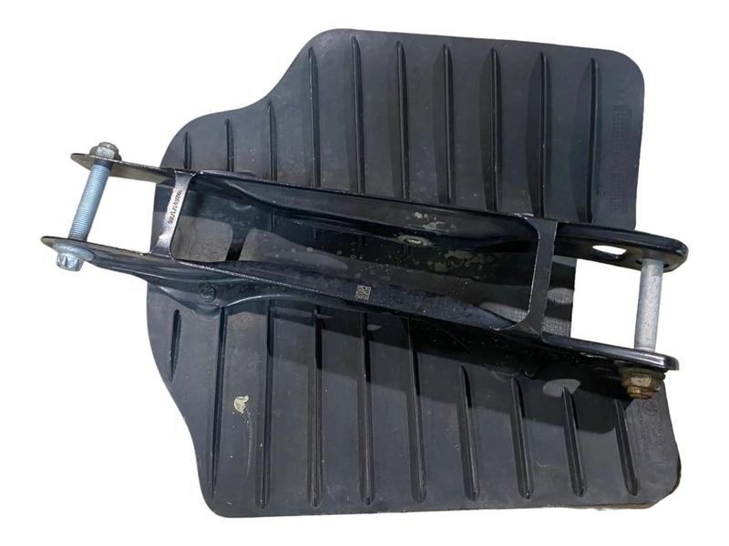 6875104 Brazo superior suspensión trasera 5 Series G30, 5 Series G30 LCI, 5 Series G38, 5 Series G38 LCI, 7 Series G11, 7 Series G11 LCI, 7 Series G12, 7 Series G12 LCI, 8 Series G14 Convertible, 8 Series G15 Coupé, 8 Series G16 Gran Coupé
