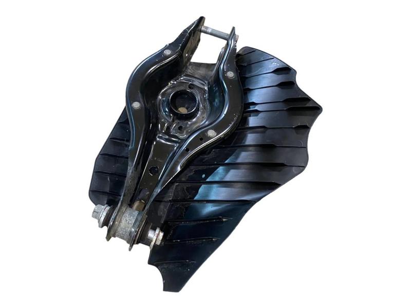 6884694 Brazo superior suspensión trasera BMW 1 Series F20, 1 Series F20 LCI, 1 Series F21, 3 Series G20 Saloon, 3 Series G20 Saloon LCI, Z4 G29