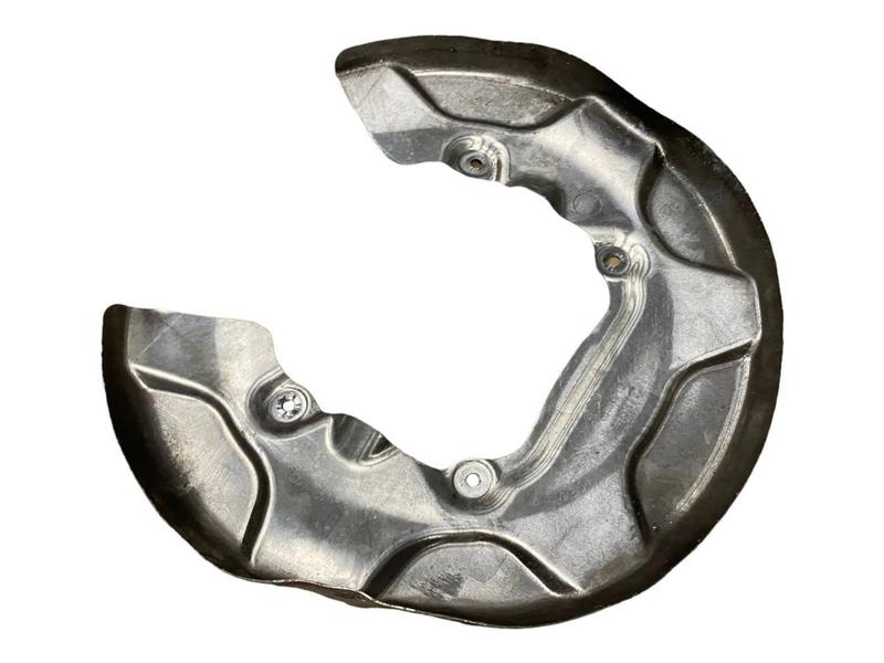 6892749 Placa protección disco trasero BMW 1 Series F70, 2 Series F74 Gran Coupé, 2 Series F78 Gran Coupé, 2 Series U06 Active Tourer, X1 U11, X1L U12, X2 U10