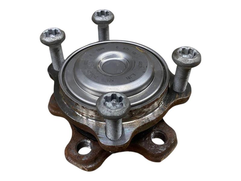 6899176 Rodamiento rueda delantera BMW 1 Series F70, 2 Series F74 Gran Coupé, 2 Series G42, 2 Series U06 Active Tourer, 3 Series G20 Saloon LCI, 3 Series G21 Touring LCI, 3 Series G28 Saloon LCI, 4 Series G22 Coupé LCI, 4 Series G23 Convertible LCI, 4 Series G26 Gran Coupé LCI, 5 Series G30, 5 Series G30 LCI, 5 Series G31 Touring LCI, 5 Series G60 Saloon, 5 Series G61 Touring, 6 Series G32 GT LCI, 7 Series G11, 7 Series G11 LCI, 7 Series G12, 7 Series G12 LCI, 7 Series G70, 8 Series G14 Convertible, 8 Series G15 Coupé, 8 Series G16 Gran Coupé, i4 G26 Gran Coupé LCI, X1 U11, X1L U12, X2 U10, X3 G01 LCI, X3 G45, Z4 G29