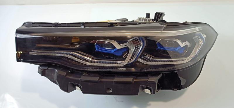 7933327 Faro BMW X7 G07