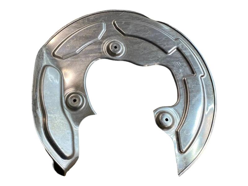 7991045 Placa protección disco trasero BMW 5 Series F90 M5, 5 Series F90 M5 LCI, 8 Series F91 M8 Convertible, 8 Series F92 M8 Coupé, 8 Series G14 Convertible, 8 Series G15 Coupé