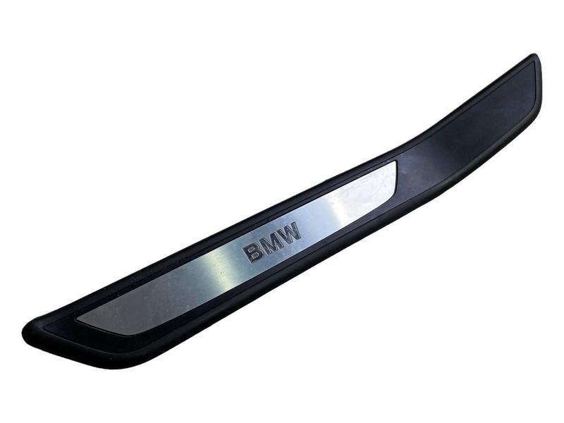8046291 Embellecedor umbral trasero 7 Series F01, 7 Series F01 LCI, 7 Series F02, 7 Series F02 LCI, 7 Series F04 Hybrid