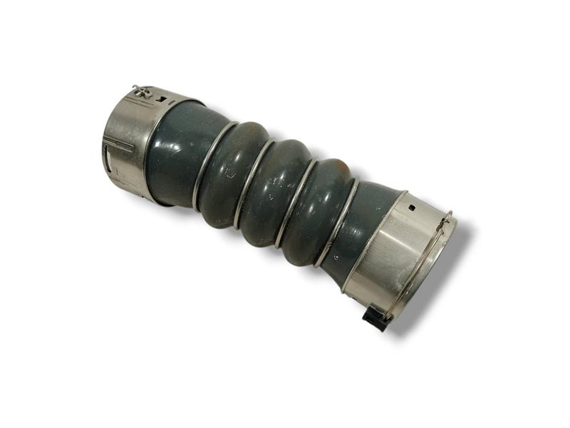 8599391 Manguera intercooler BMW 5 Series G30, 5 Series G30 LCI, 5 Series G31 Touring LCI, 6 Series G32 GT LCI, 7 Series G11, 7 Series G11 LCI, 7 Series G12, 7 Series G12 LCI, 8 Series G14 Convertible, 8 Series G15 Coupé, 8 Series G16 Gran Coupé, X5 G05 LCI, X6 G06 LCI, X7 G07 LCI