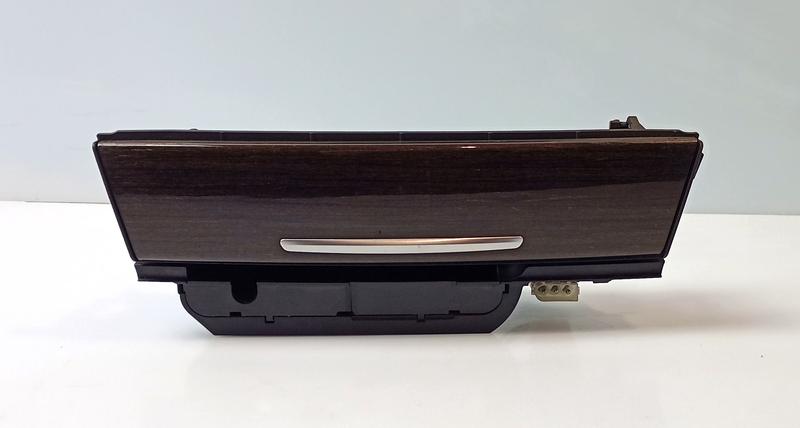 9119317 Compartimento almacenaje delantero BMW 7 Series F01, 7 Series F01 LCI, 7 Series F02, 7 Series F02 LCI, 7 Series F04 Hybrid