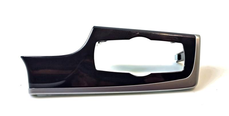 9166928 Embellecedor consola central BMW 5 Series F10, 5 Series F10 LCI, 5 Series F11, 5 Series F11 LCI