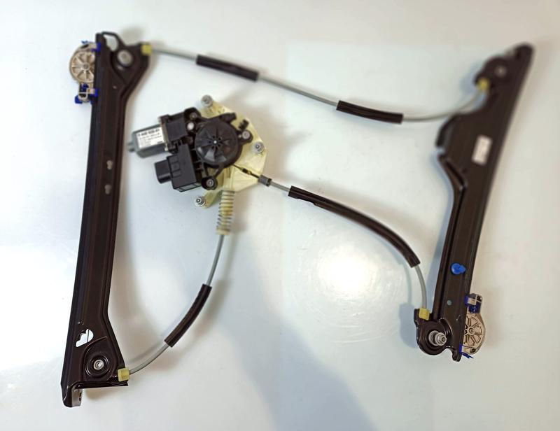 9448928 Motor cerradura portón BMW 8 Series G16 Gran Coupé